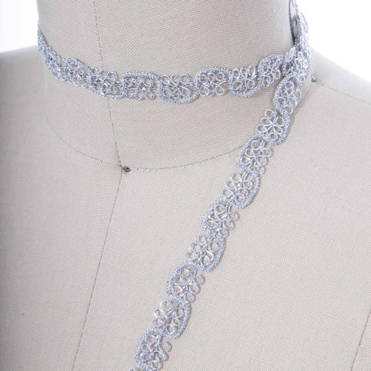 1 Yard Half Inch Metallic Silver Swirl Braided French Gimp Trim Upholstery Costume Craft Border